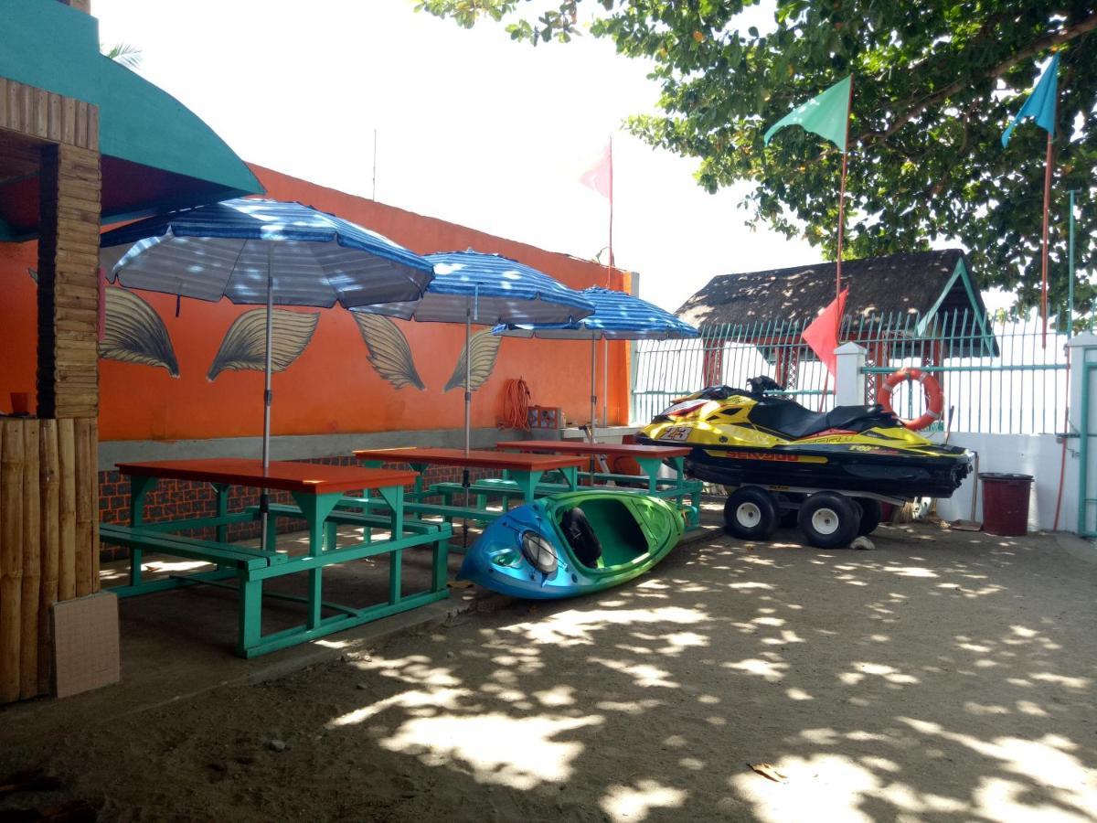 Smallfry'S Beach Resort Calatrava  Buitenkant foto